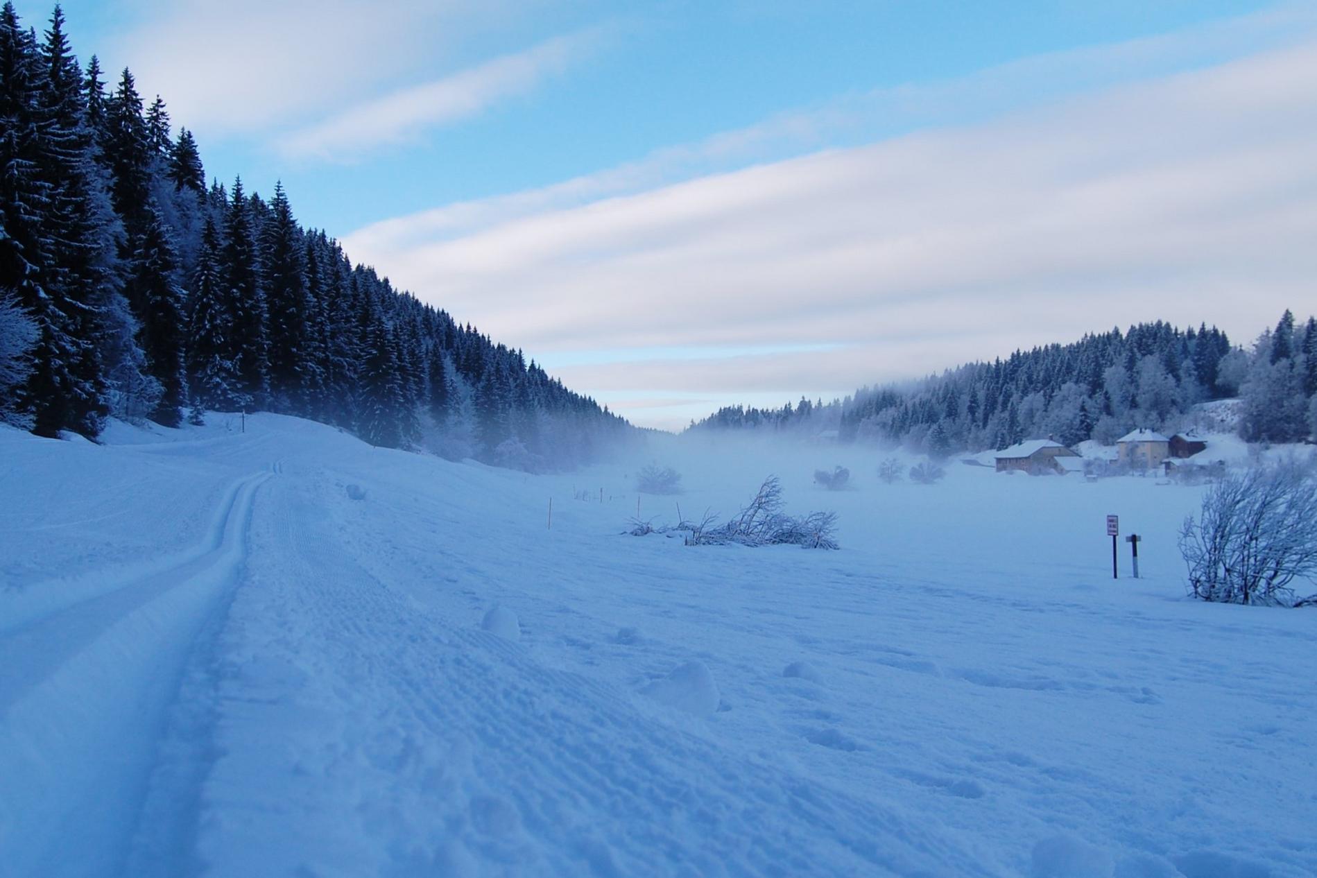 La Combe du Lac sous la neige, au cœur du Haut-Jura